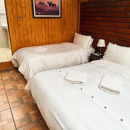 Hostal Hielo Sur Punta Arenas Buitenkant foto
