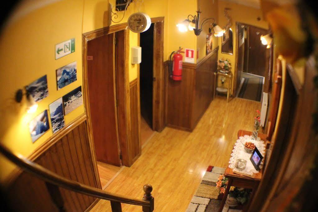 Hostal Hielo Sur Punta Arenas Buitenkant foto