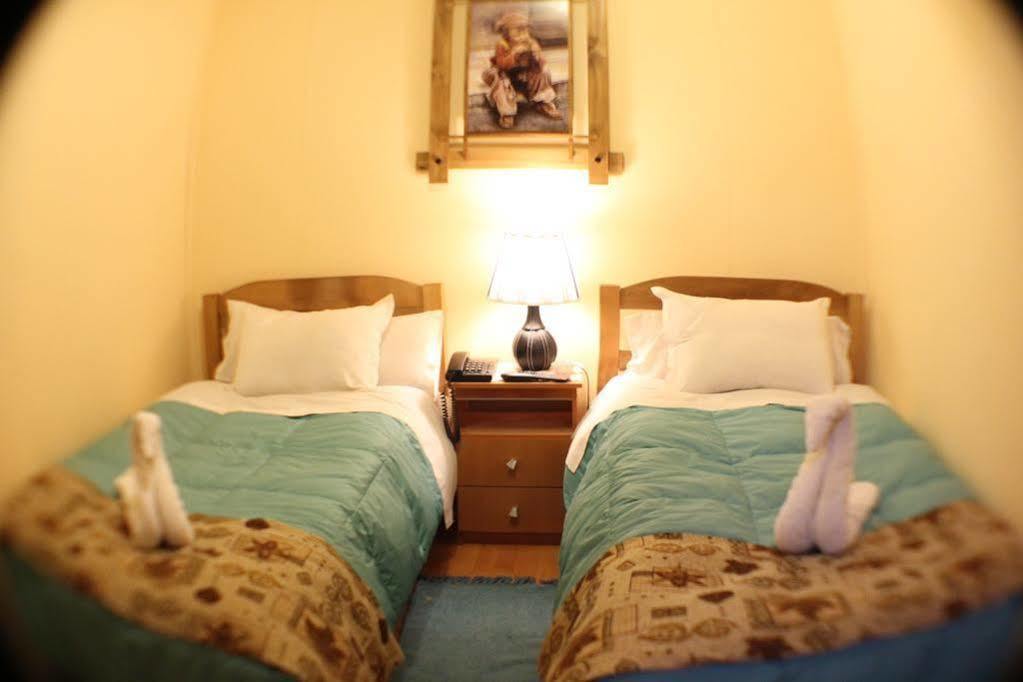 Hostal Hielo Sur Punta Arenas Buitenkant foto