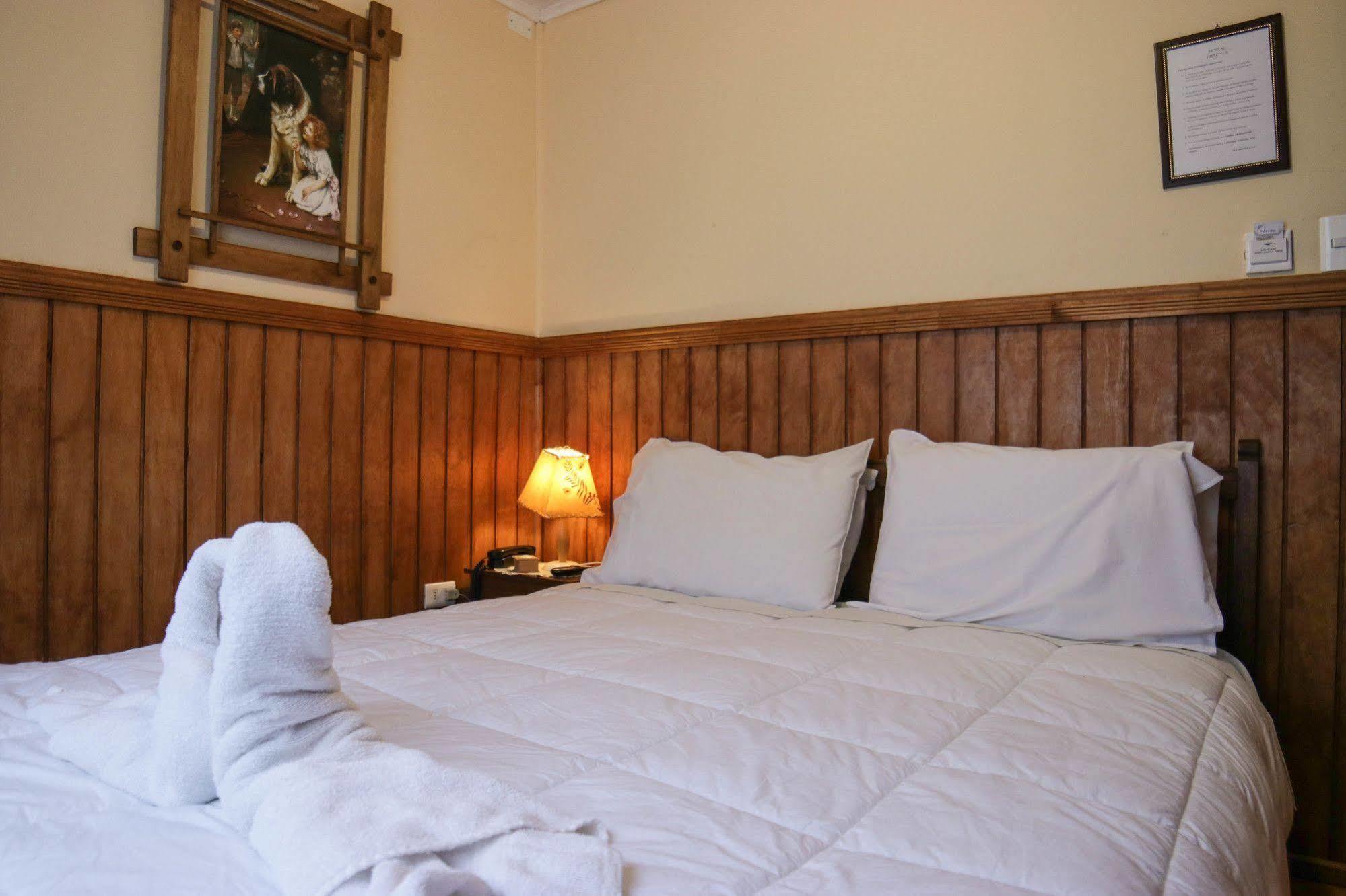 Hostal Hielo Sur Punta Arenas Buitenkant foto